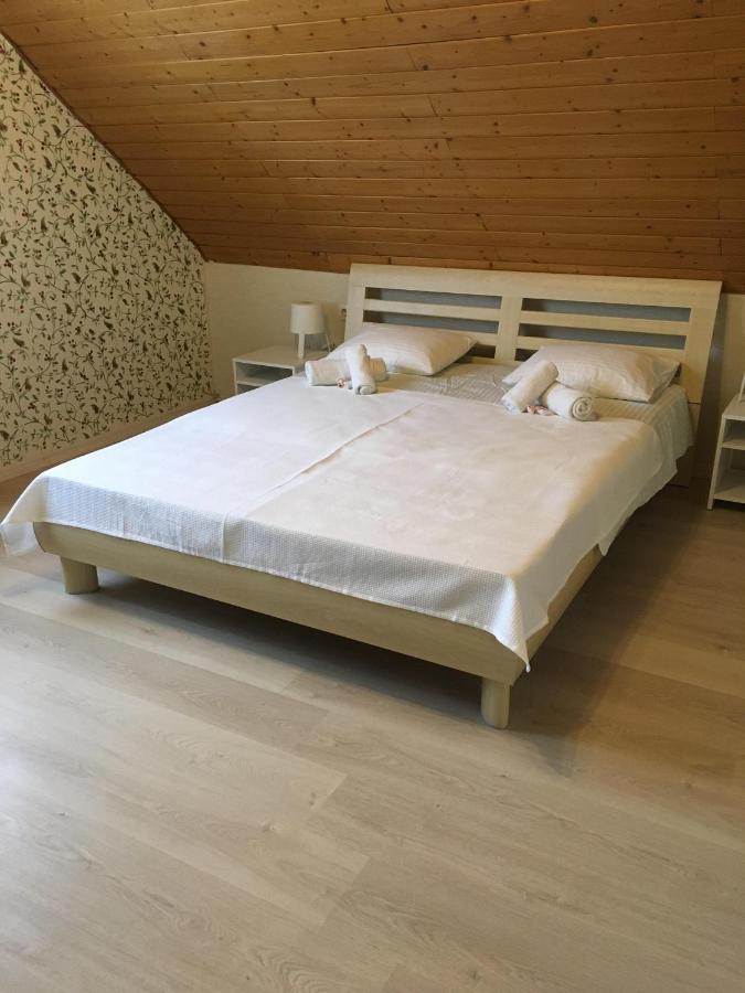 Lavender Appartement Hévíz Buitenkant foto